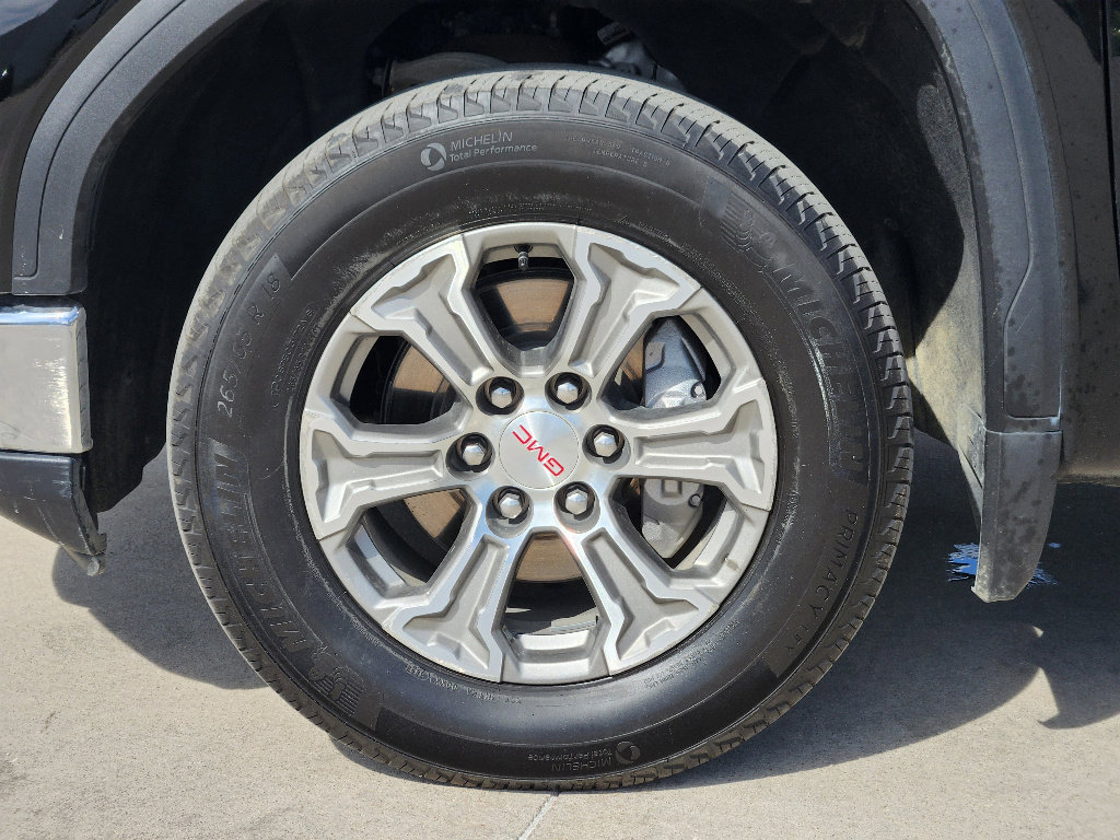 Used 2025 GMC Sierra 1500 SLT image 9