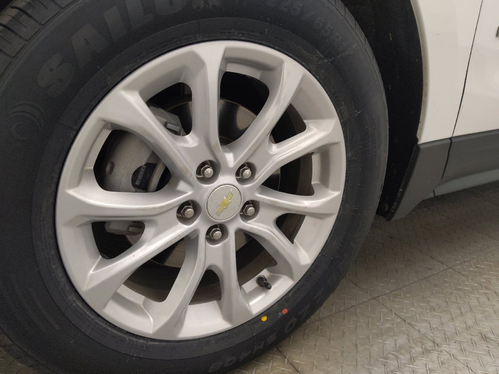 Used 2021 Chevrolet Equinox LS FWD image 31