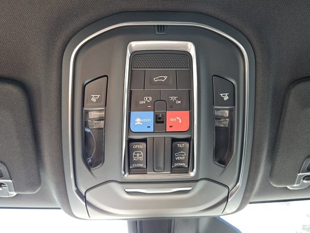 New 2026 Jeep Grand Cherokee Laredo X AWD/4WD image 21