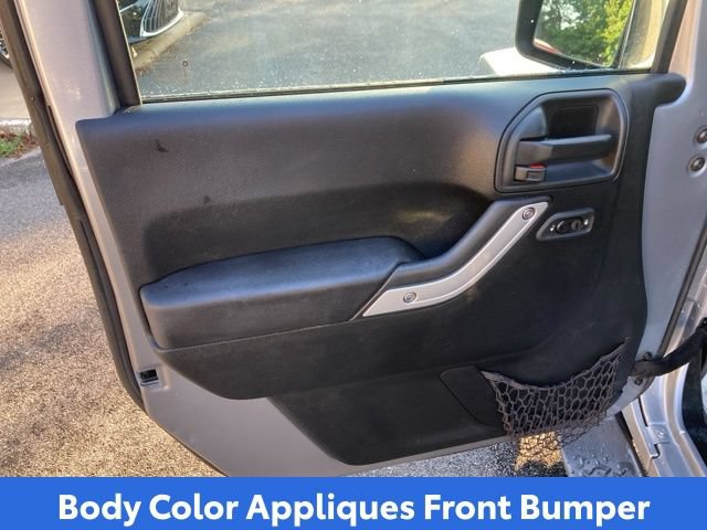 Used 2017 Jeep Wrangler Unlimited Sahara AWD/4WD image 18
