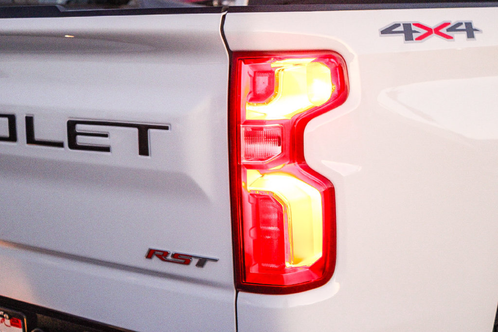 Used 2023 Chevrolet Silverado 1500 RST AWD/4WD image 9