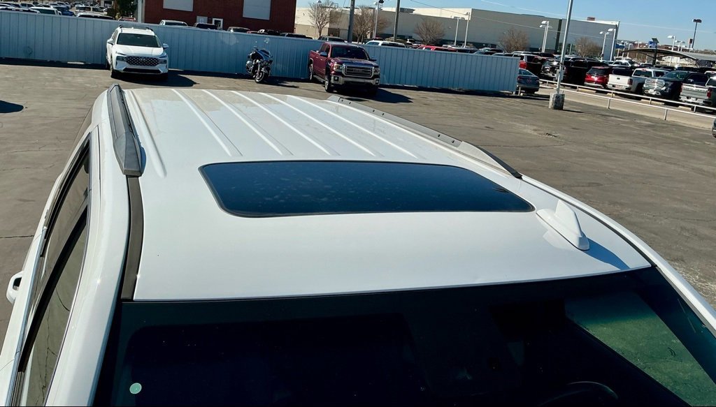 Used 2019 GMC Yukon SLT image 12