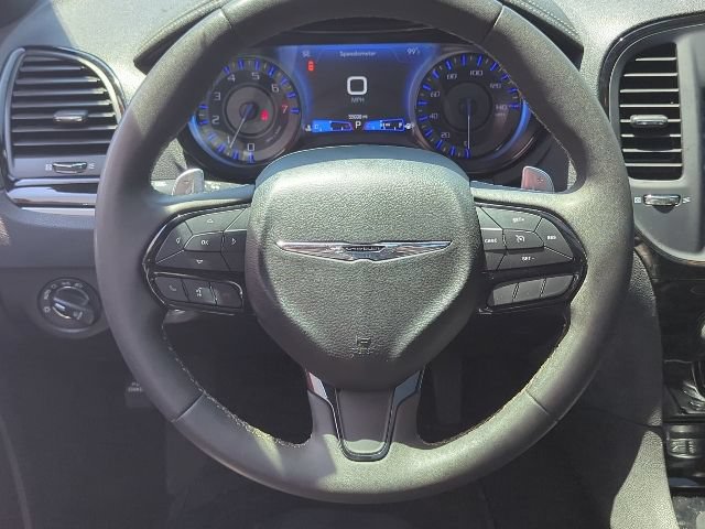 Certified 2023 Chrysler 300 S RWD image 9