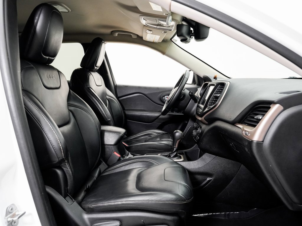 Used 2017 Jeep Cherokee Limited image 21