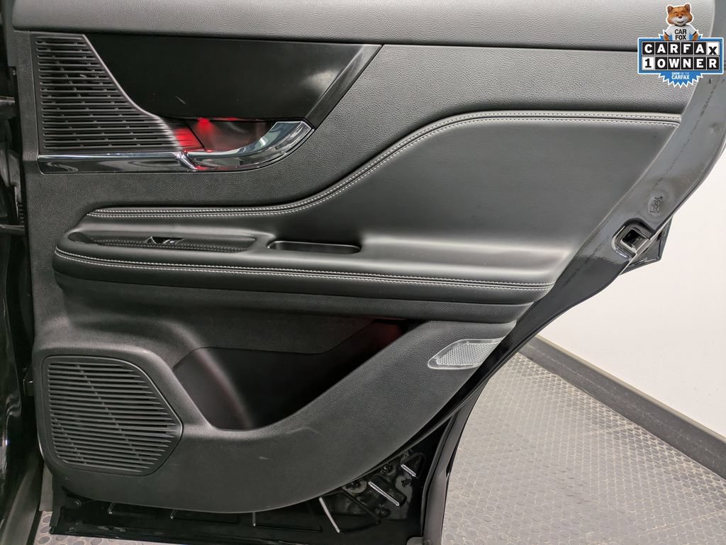 Used 2022 Lincoln Corsair AWD w/ Premium Package image 30