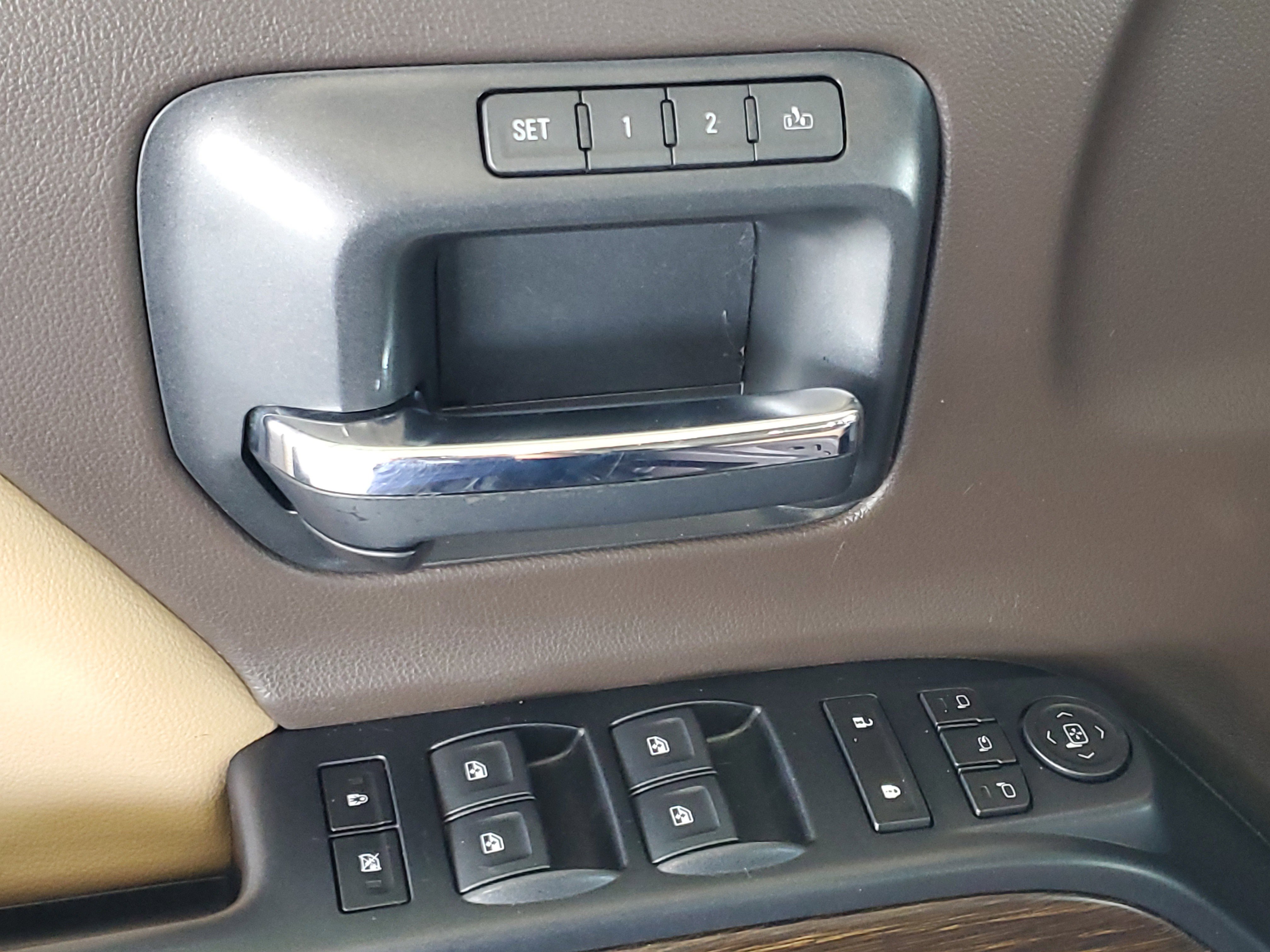 Used 2018 GMC Sierra 3500 Denali w/ Duramax Plus Package image 15