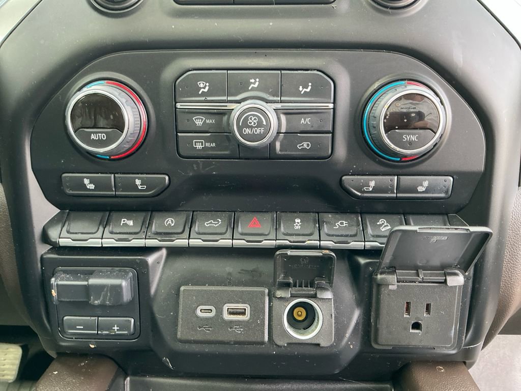 Used 2021 Chevrolet Silverado 1500 LT Trail Boss w/ Convenience Package II image 16