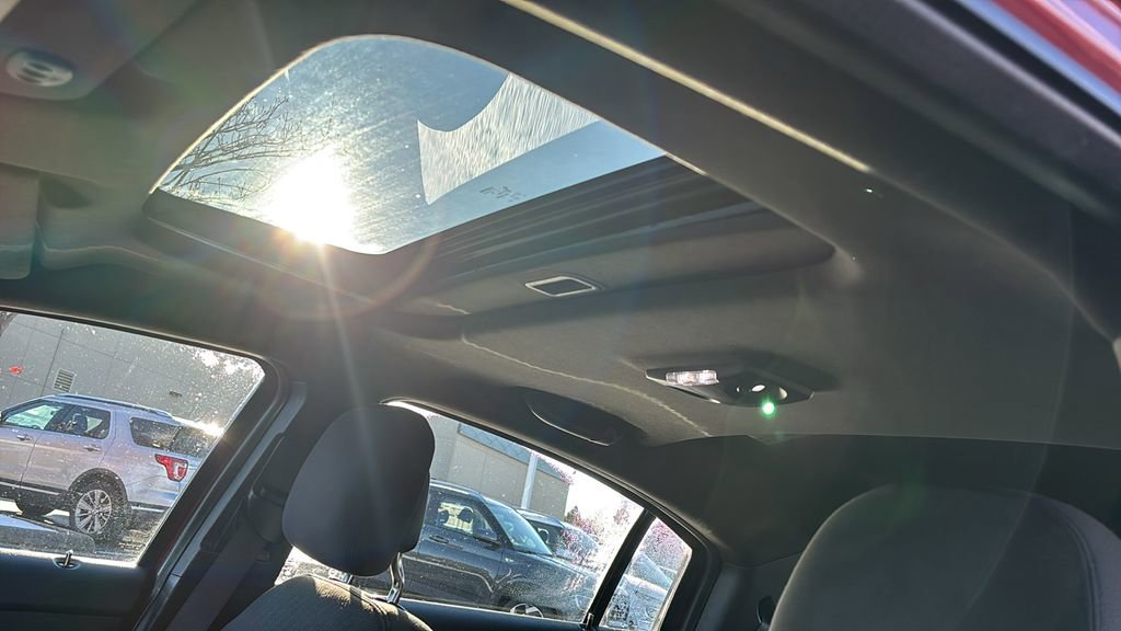 Used 2012 Chrysler 200 Touring image 23