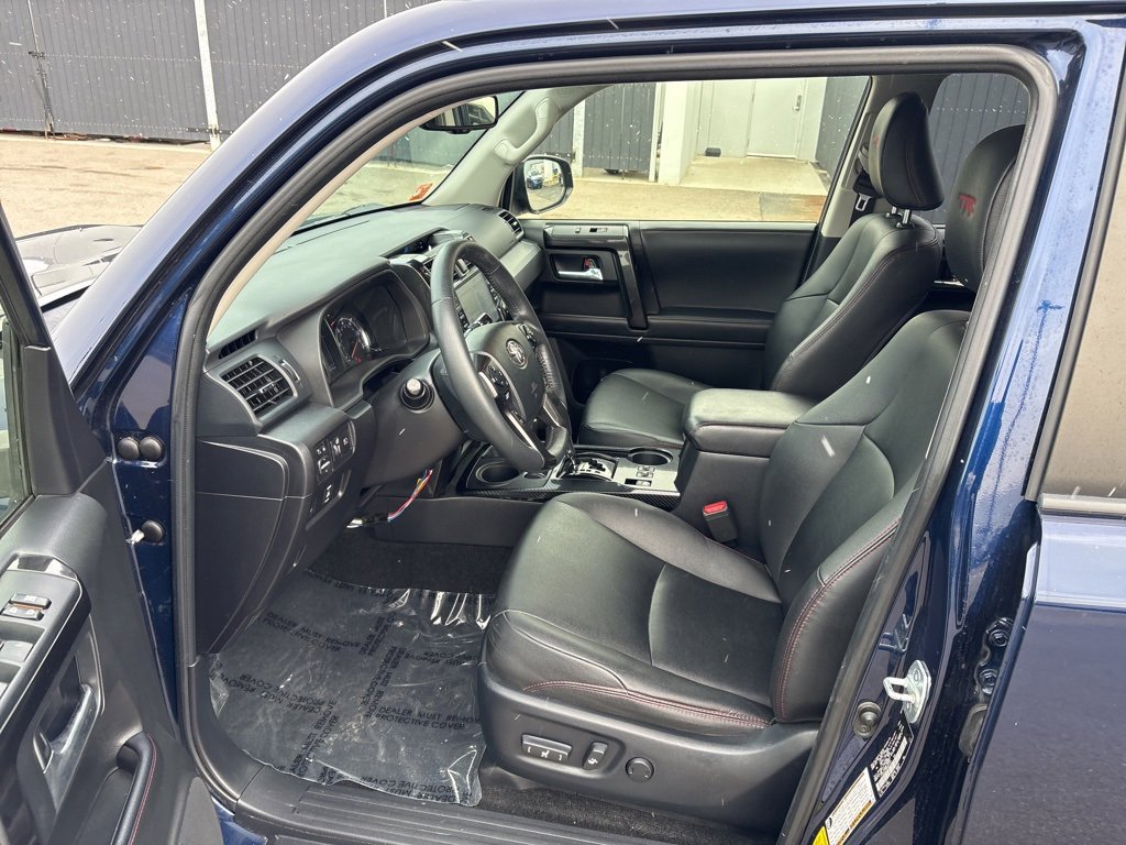 Used 2021 Toyota 4Runner Venture image 9