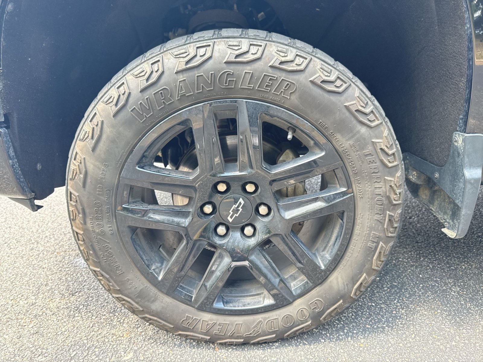 Used 2024 Chevrolet Silverado 1500 LT Trail Boss w/ Protection Package AWD/4WD image 7