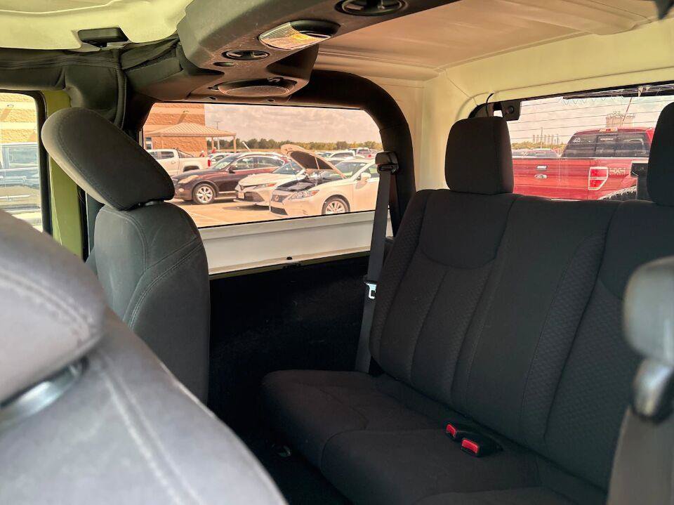 Used 2013 Jeep Wrangler Sport AWD/4WD image 7