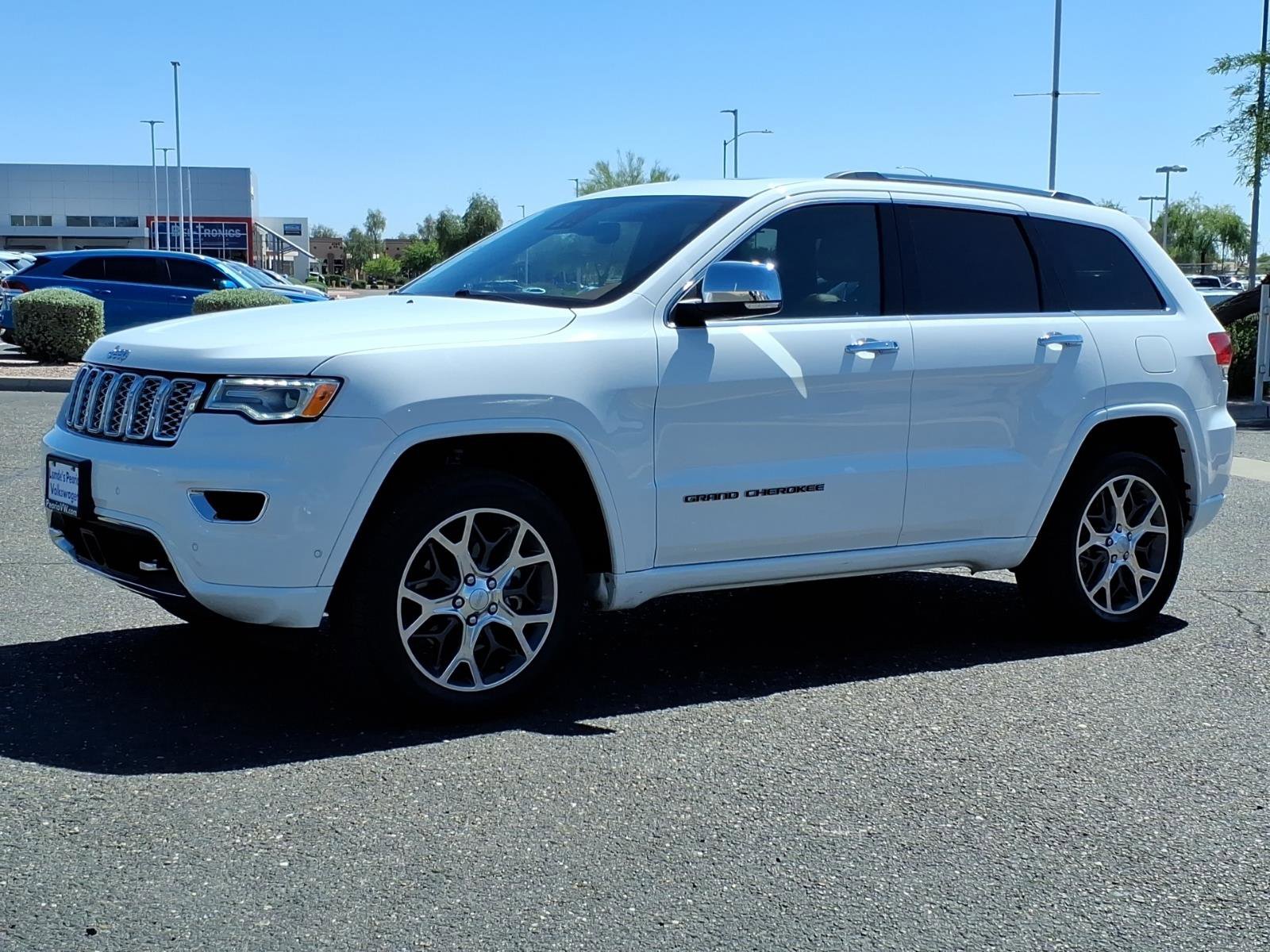 Used 2020 Jeep Grand Cherokee Overland image 3