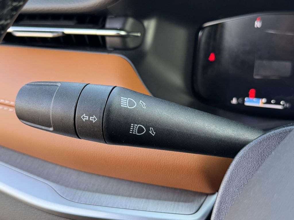 Used 2025 Jeep Compass Limited w/ Elite Group AWD/4WD image 23