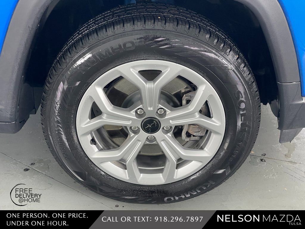 Used 2025 Jeep Compass Latitude image 10