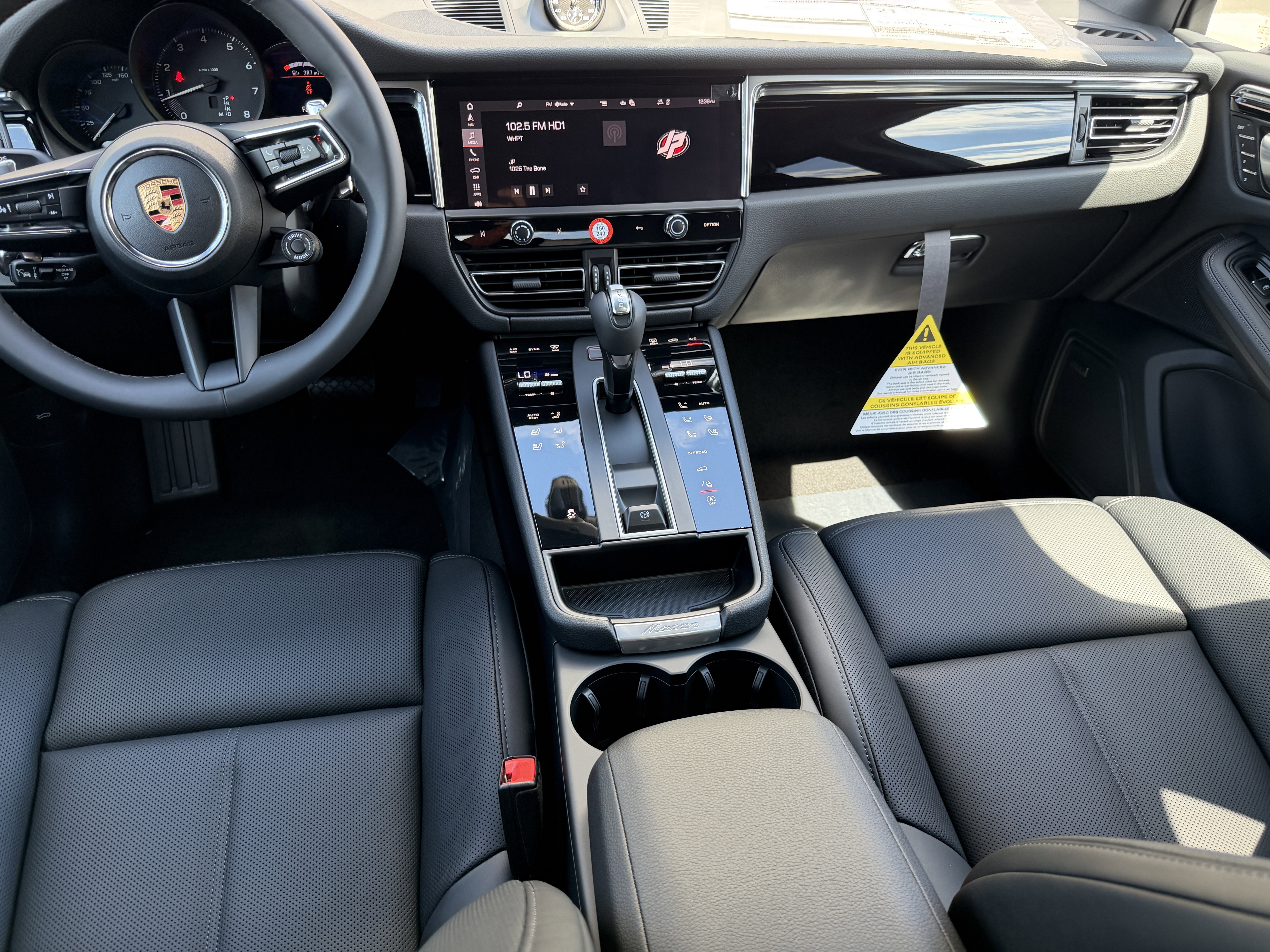New 2026 Porsche Macan AWD/4WD image 16