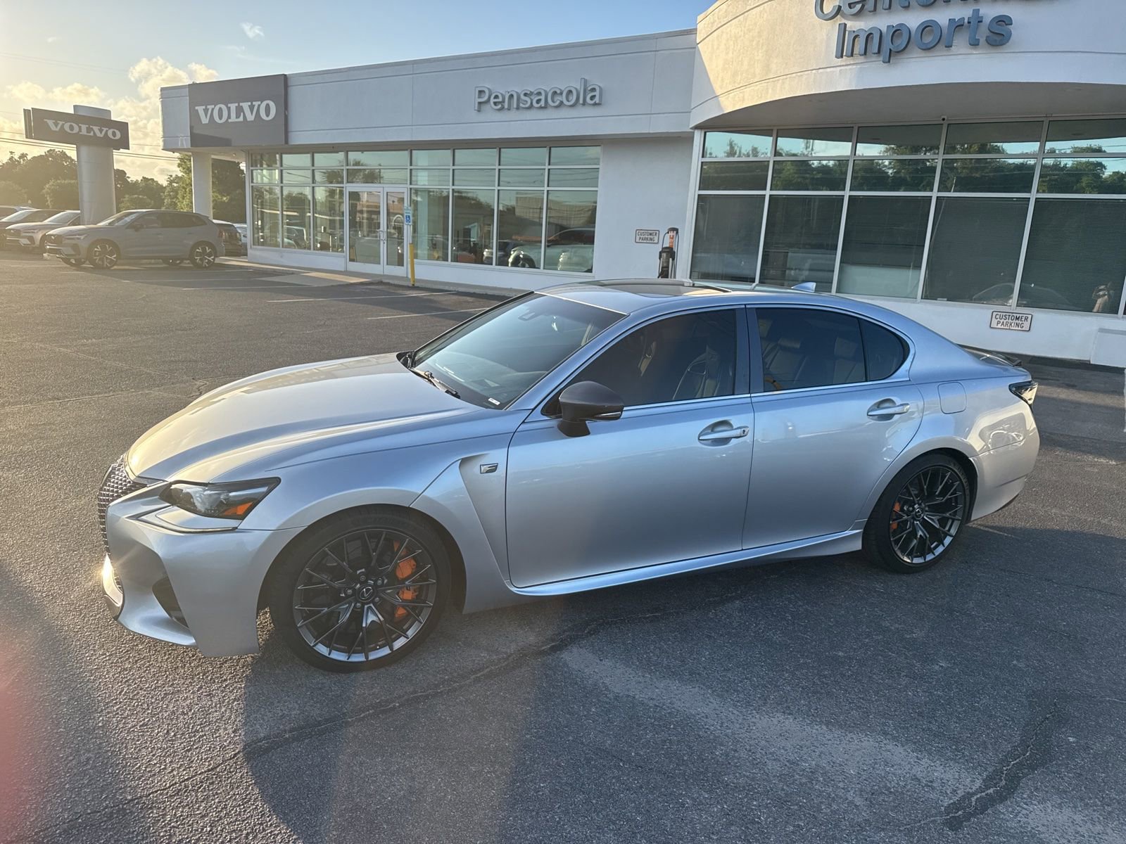 Used 2017 Lexus GS F w/ Preferred Accessory Package RWD image 5