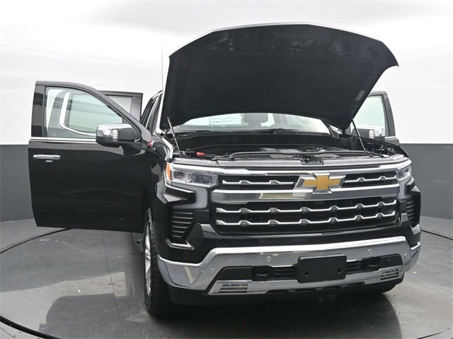 Used 2025 Chevrolet Silverado 1500 LTZ w/ LTZ Premium Package image 54
