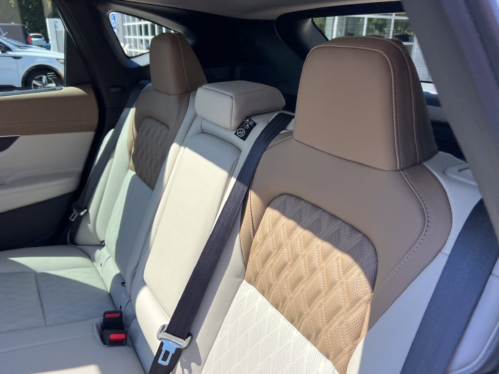 New 2027 Nissan Murano Platinum w/ Technology Package AWD/4WD image 17