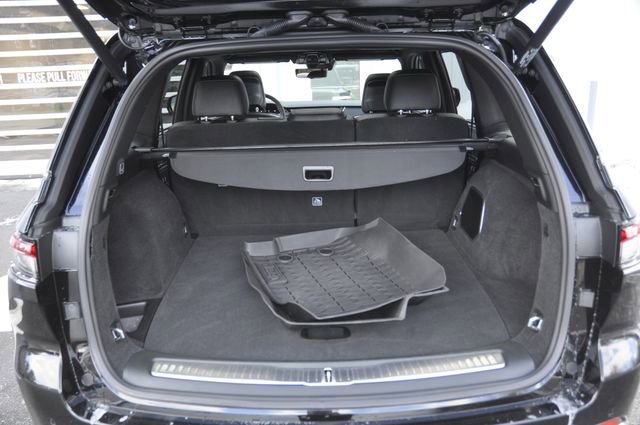 Used 2024 Jeep Grand Cherokee Overland w/ Luxury Tech Group IV image 38