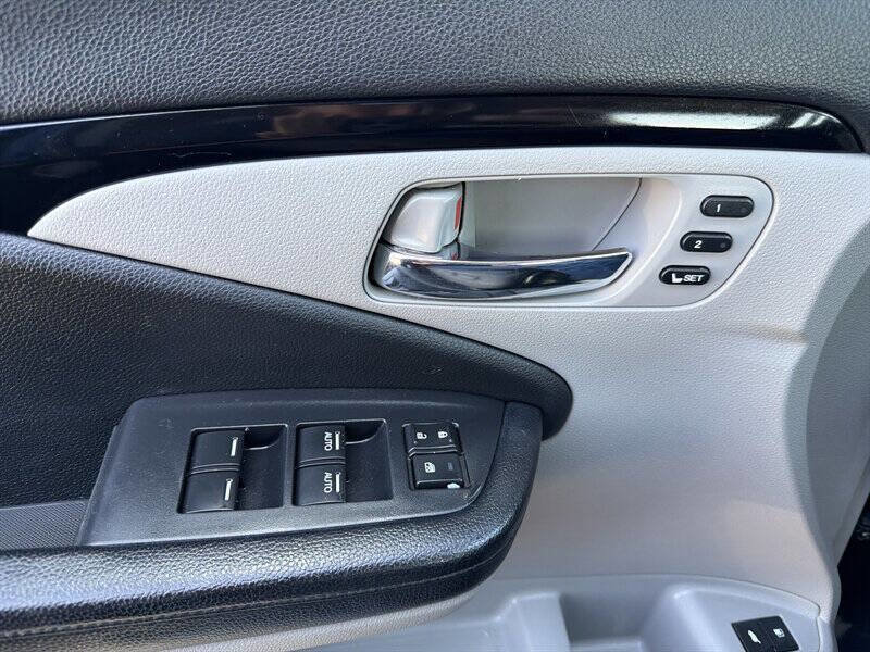 Used 2016 Honda Pilot Elite image 37