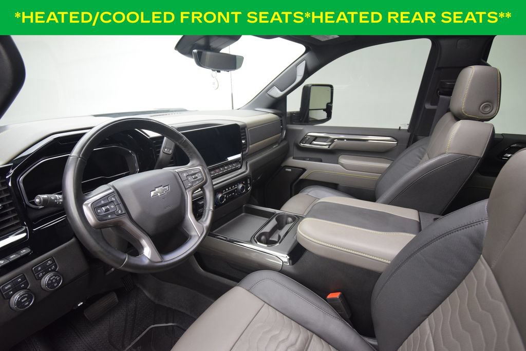 Used 2024 Chevrolet Silverado 2500 ZR2 w/ Technology Package AWD/4WD image 11