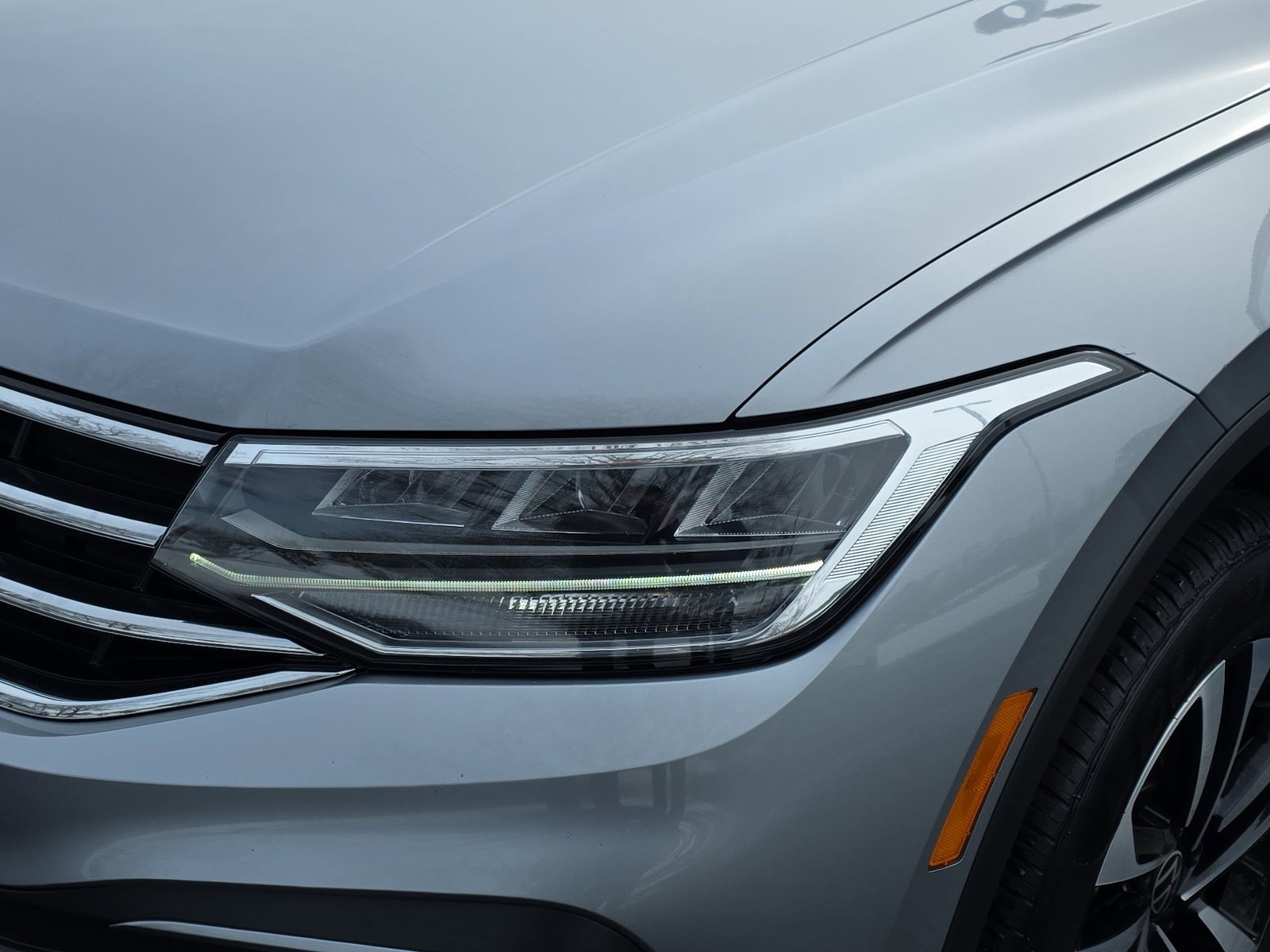 Used 2024 Volkswagen Tiguan S image 28