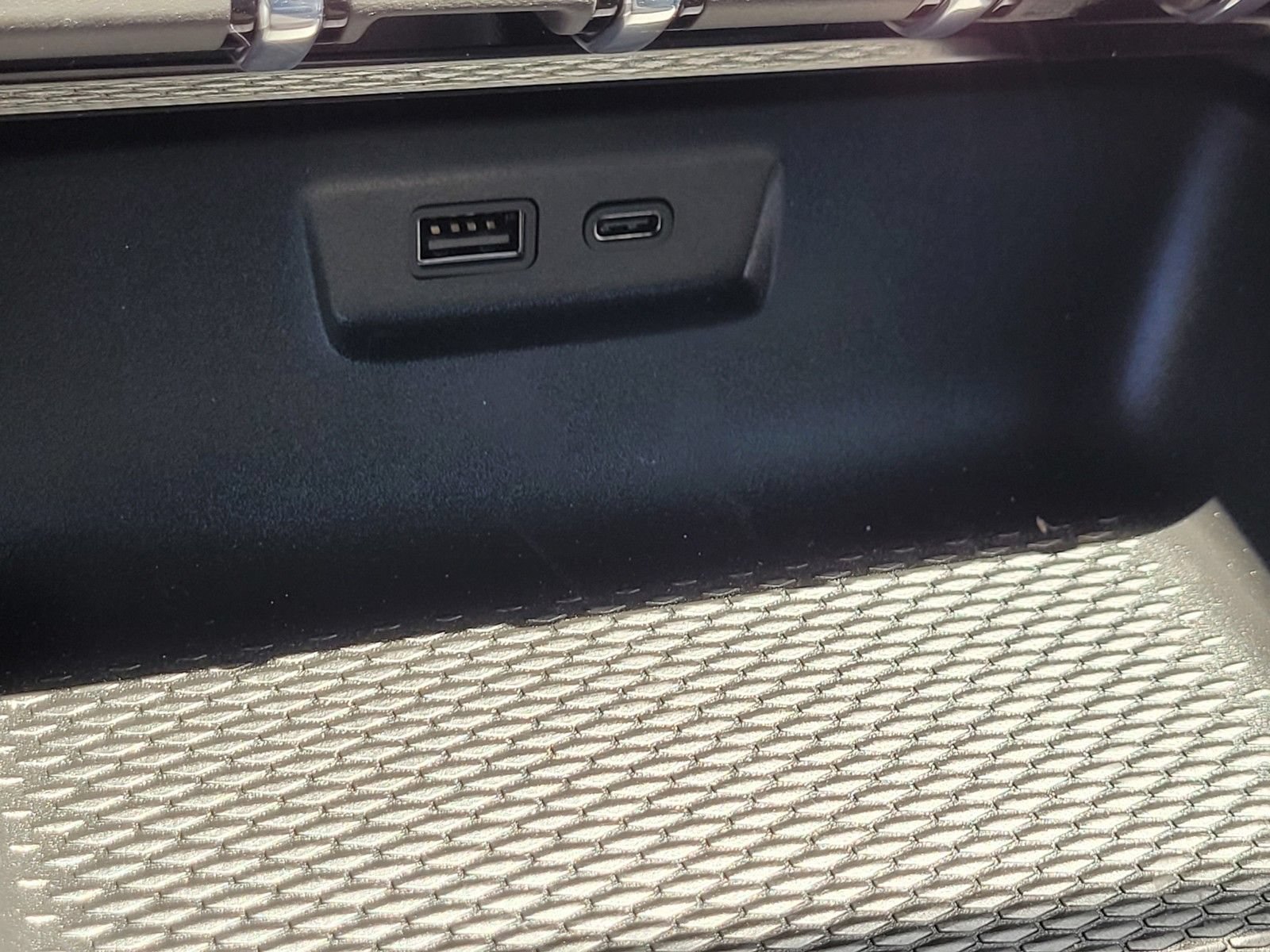 New 2026 GMC Terrain Elevation w/ Black Edition FWD image 16