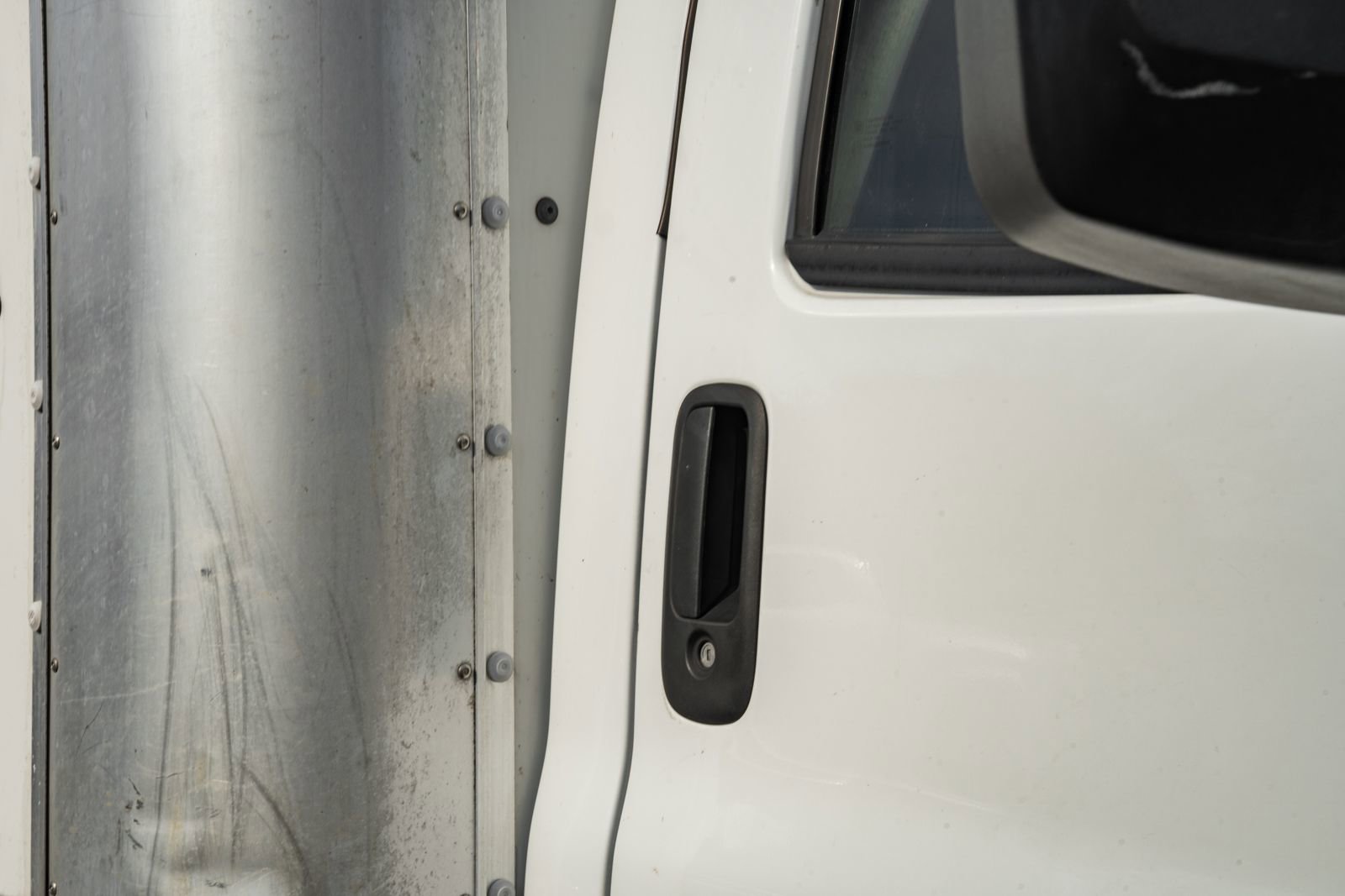 Used 2018 Chevrolet Express 3500 w/ Driver Convenience Package image 18