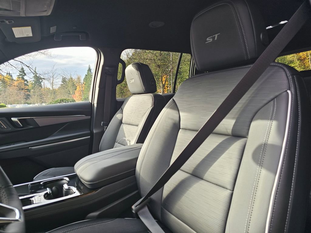 New 2026 Buick Enclave Sport Touring image 25