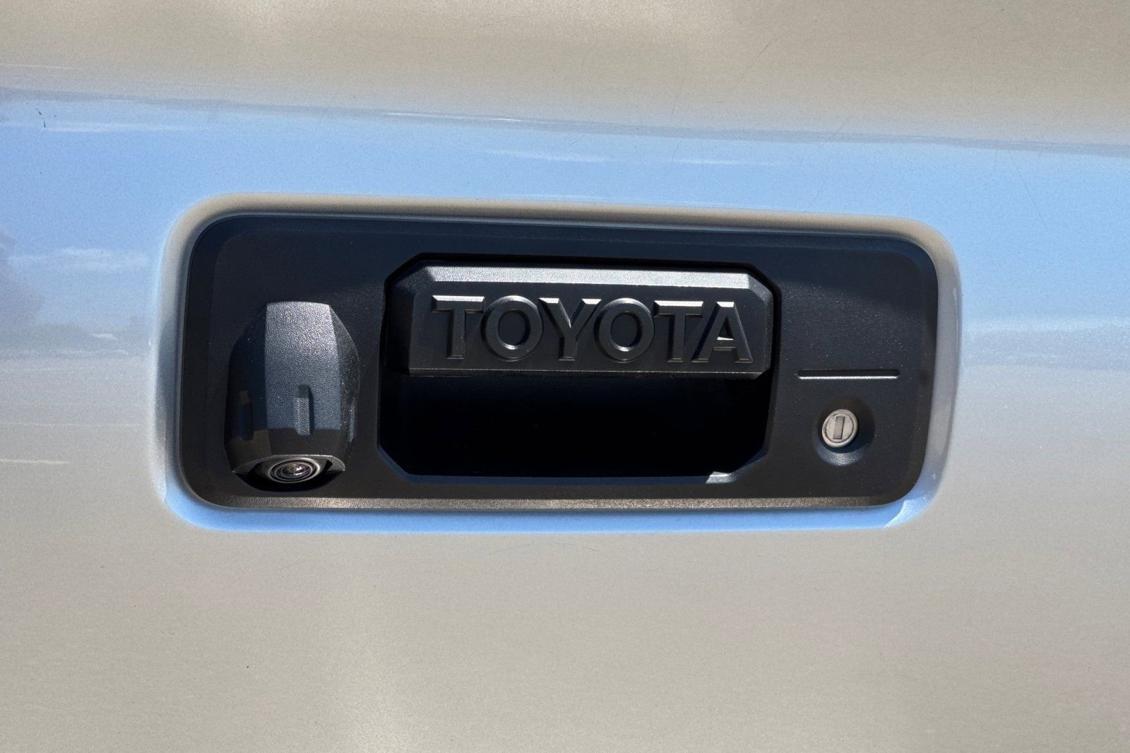 Used 2022 Toyota Tacoma TRD Sport w/ Technology Package AWD/4WD image 49