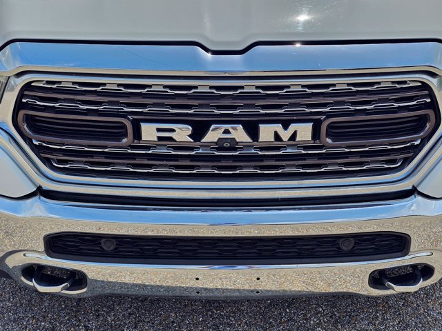Used 2022 RAM 1500 Limited AWD/4WD image 9