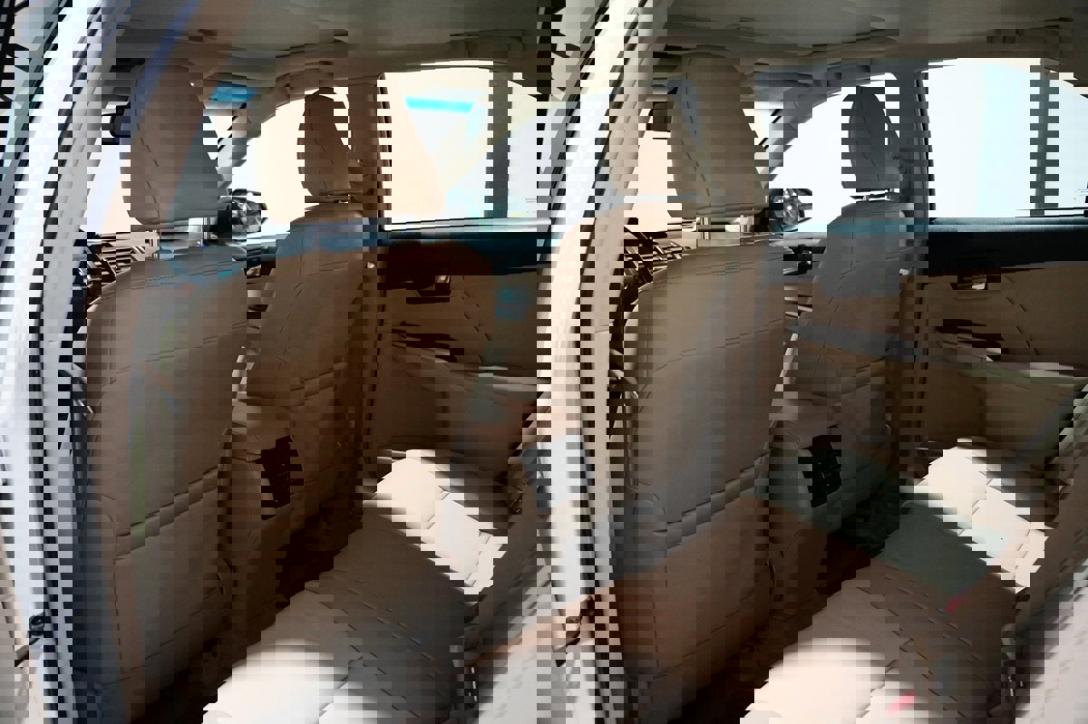 Used 2012 Toyota Camry XLE image 14