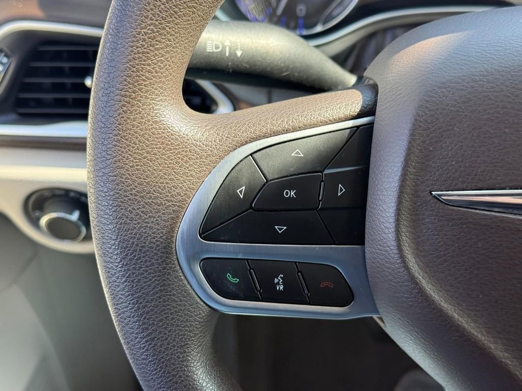 Used 2020 Chrysler Voyager LX image 16