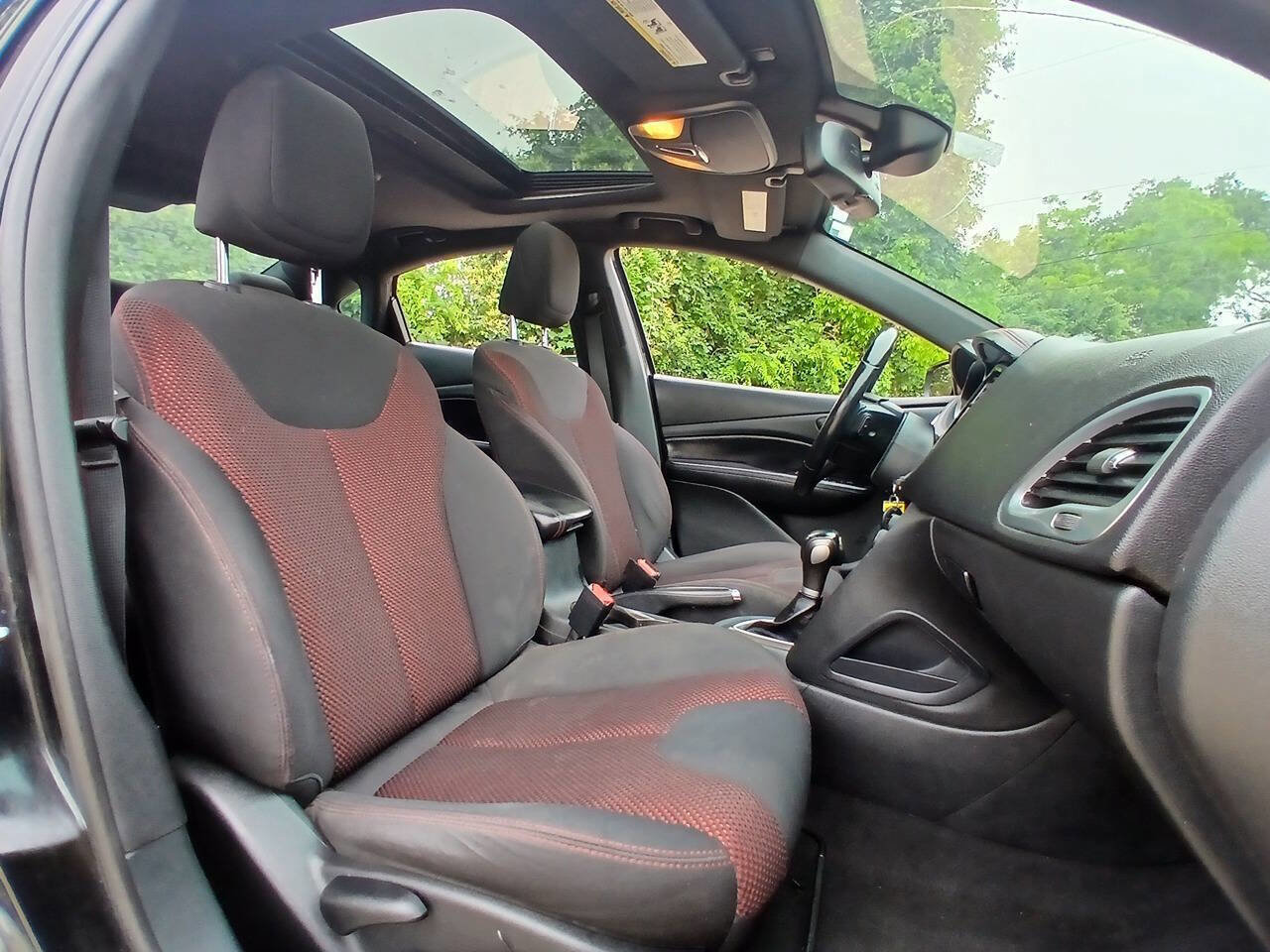 Used 2016 Dodge Dart SXT w/ Sun/Sound Group FWD image 16