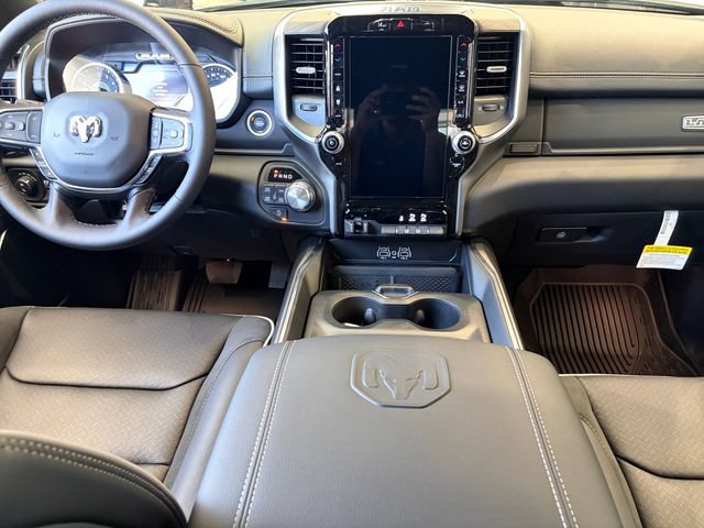 New 2026 RAM 1500 Laramie AWD/4WD image 19