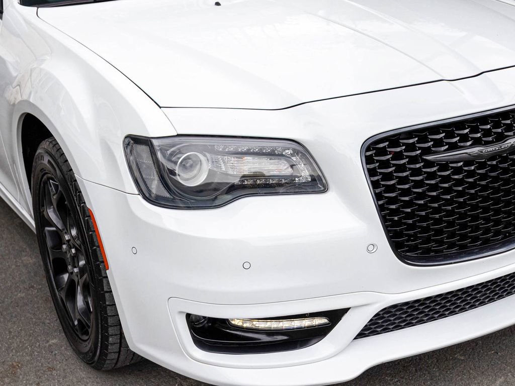 Used 2021 Chrysler 300 Touring L AWD/4WD image 33