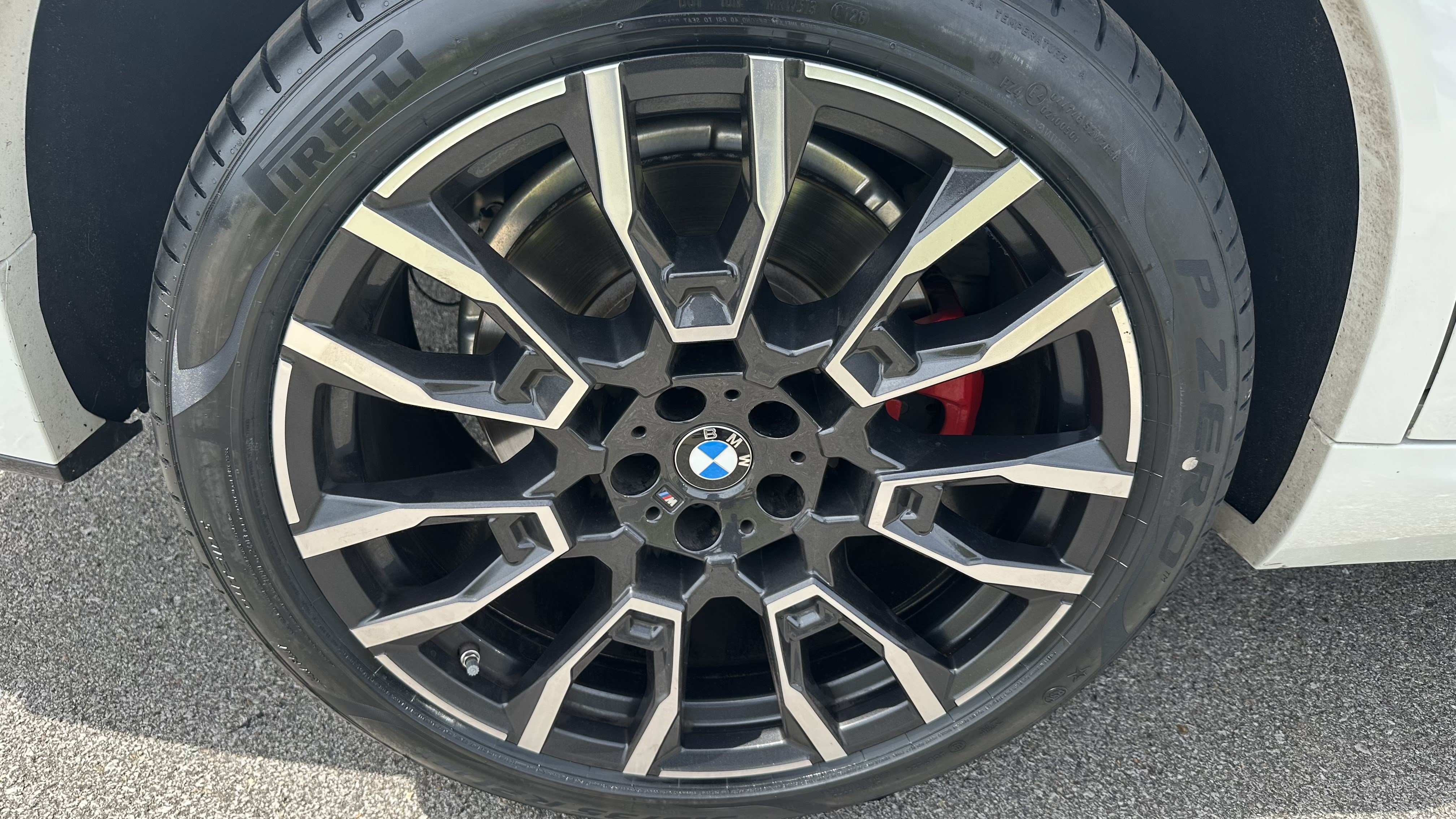 Certified 2025 BMW X5 M60i AWD/4WD image 14