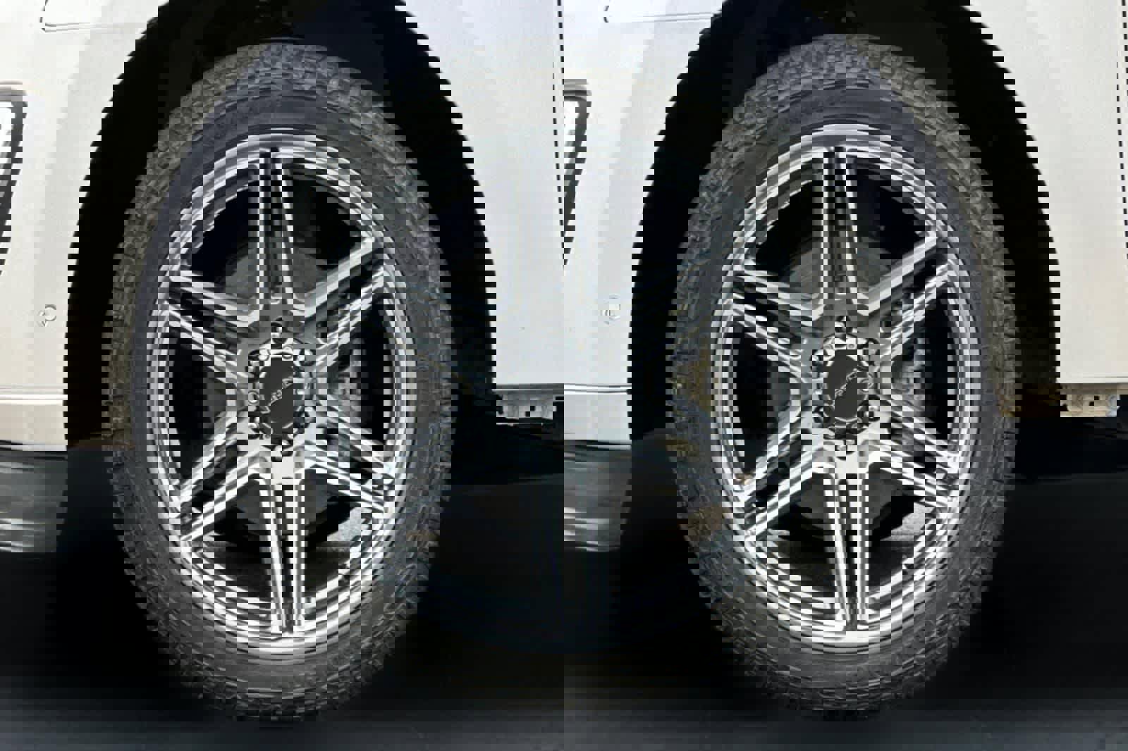 Used 2019 Ford Expedition Max Platinum AWD/4WD image 32