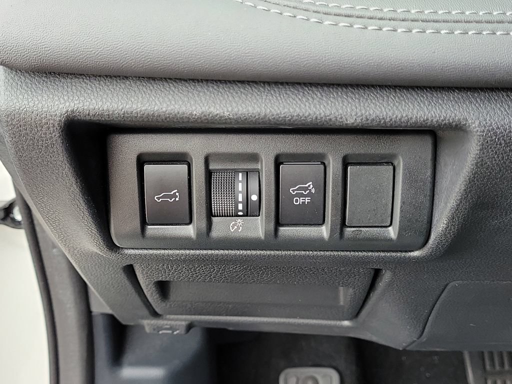 Used 2022 Subaru Outback Touring XT AWD/4WD image 34
