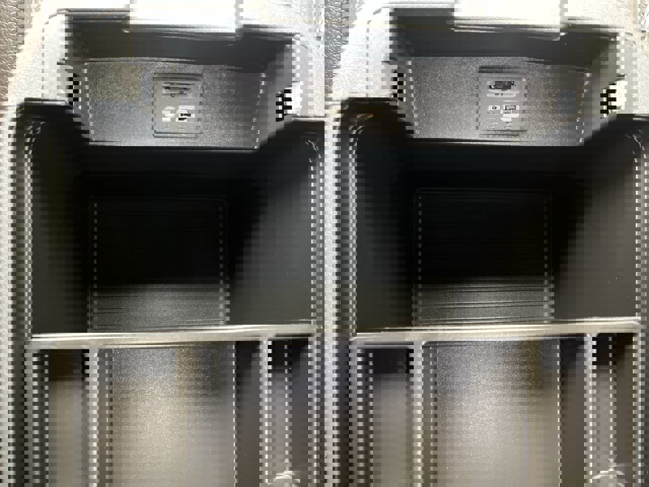 Certified 2021 GMC Yukon Denali w/ Denali Premium Package AWD/4WD image 31