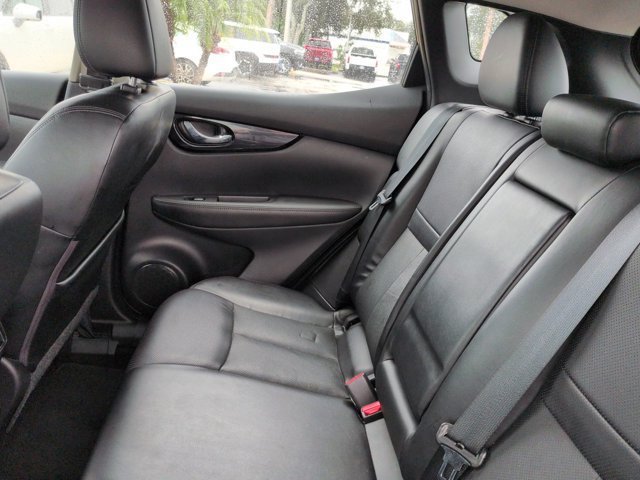 Used 2022 Nissan Rogue Sport SL AWD/4WD image 14