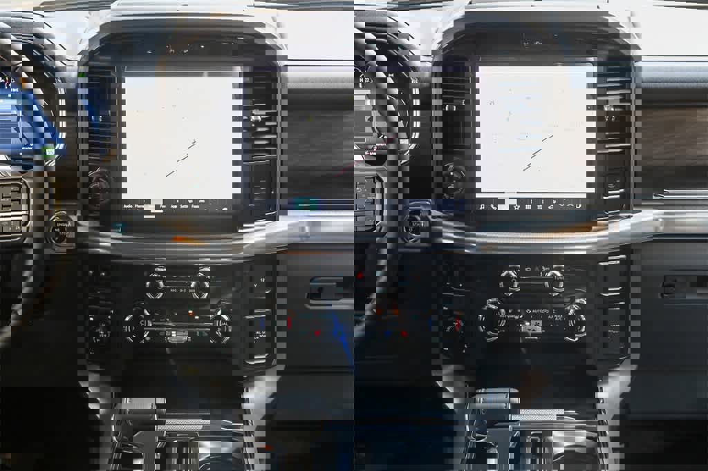 New 2025 Ford F150 Lariat w/ Equipment Group 501A Mid image 14