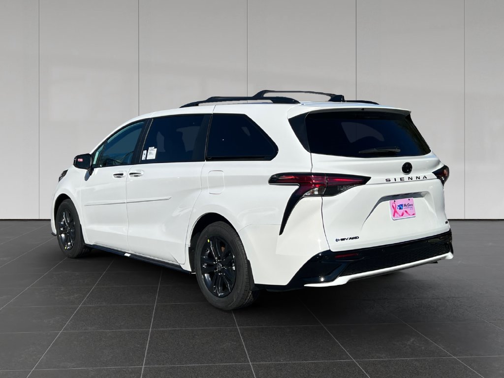 New 2026 Toyota Sienna XSE AWD/4WD image 3