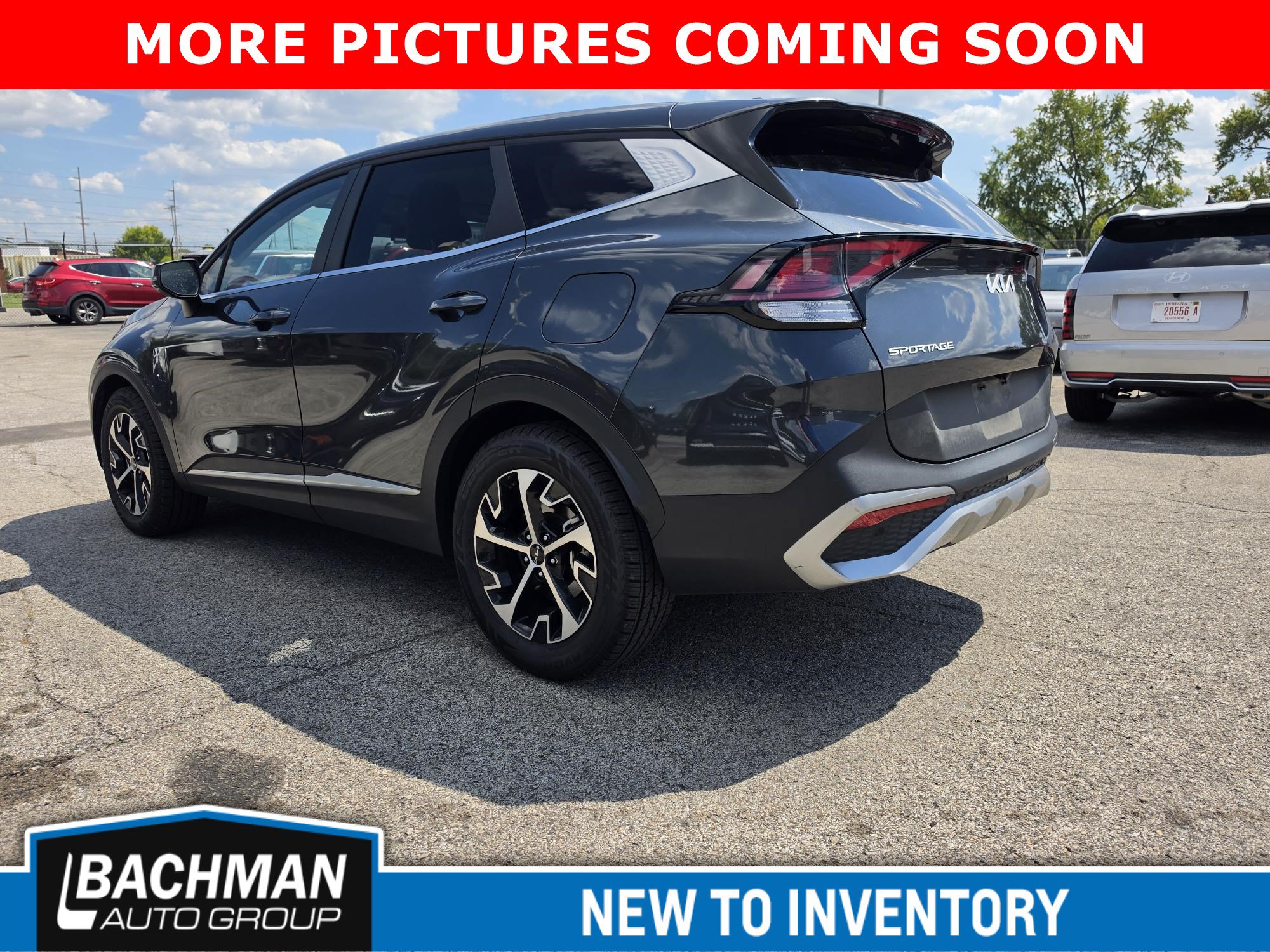 Used 2023 Kia Sportage EX FWD image 4