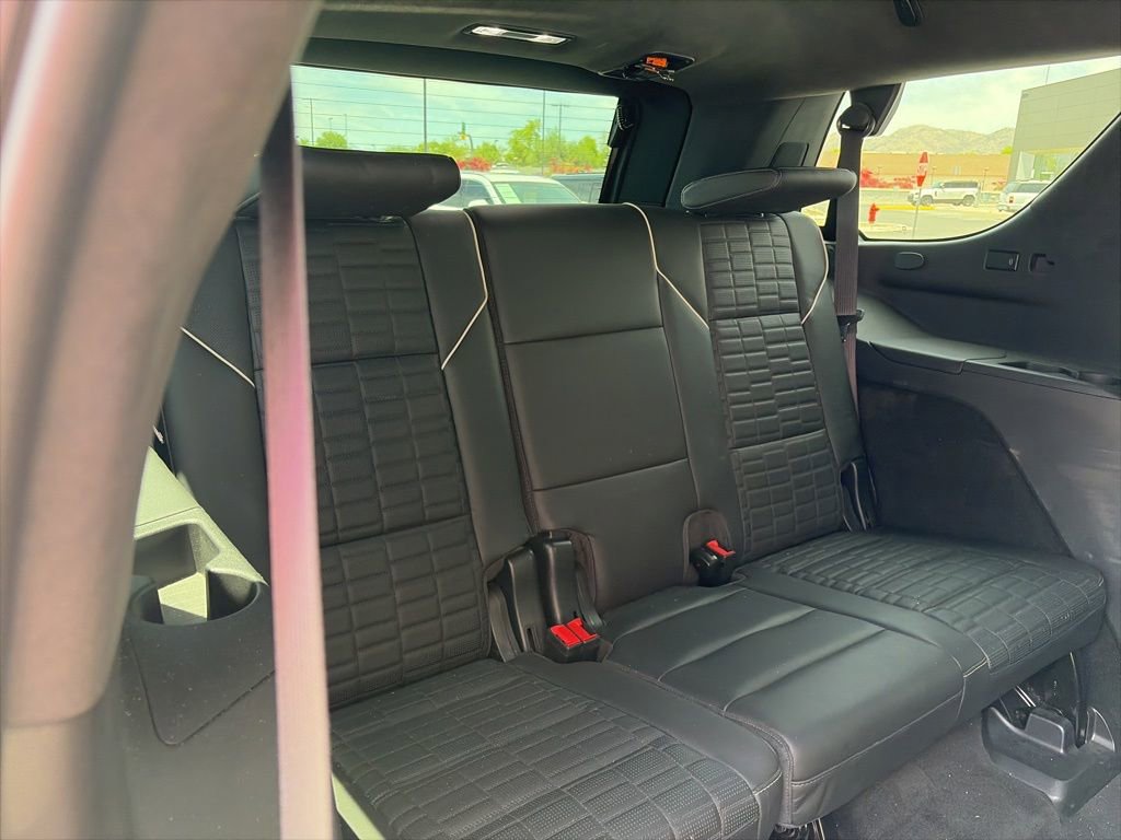 Used 2022 Cadillac Escalade Sport Platinum w/ LPO, ONYX Package AWD/4WD image 8