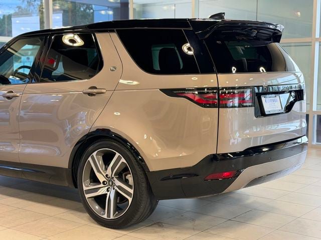 Used 2021 Land Rover Discovery HSE R-Dynamic AWD/4WD image 13