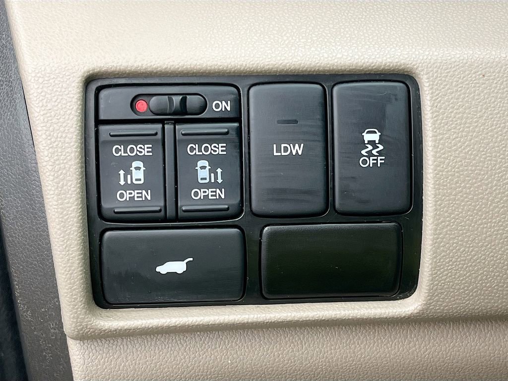 Used 2015 Honda Odyssey EX-L image 10