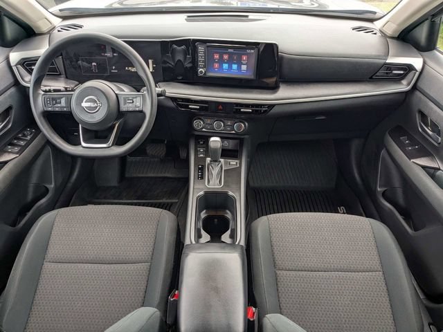 Used 2025 Nissan Kicks S FWD image 14