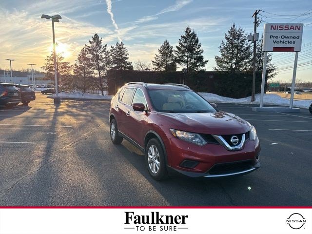 Used 2015 Nissan Rogue SV w/ SV Premium Package image 1