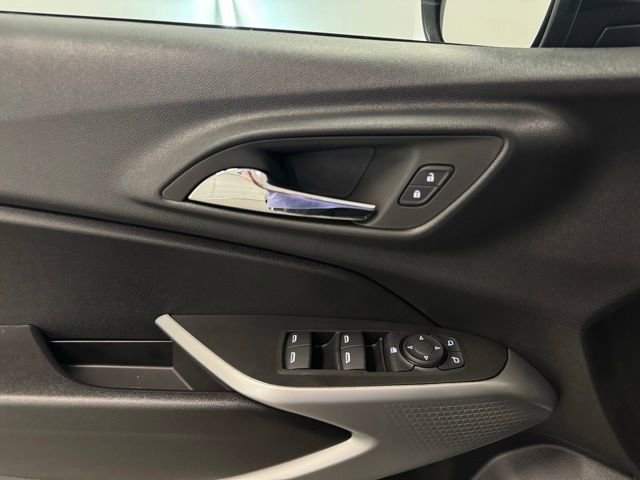 New 2026 Chevrolet Trax RS FWD image 12